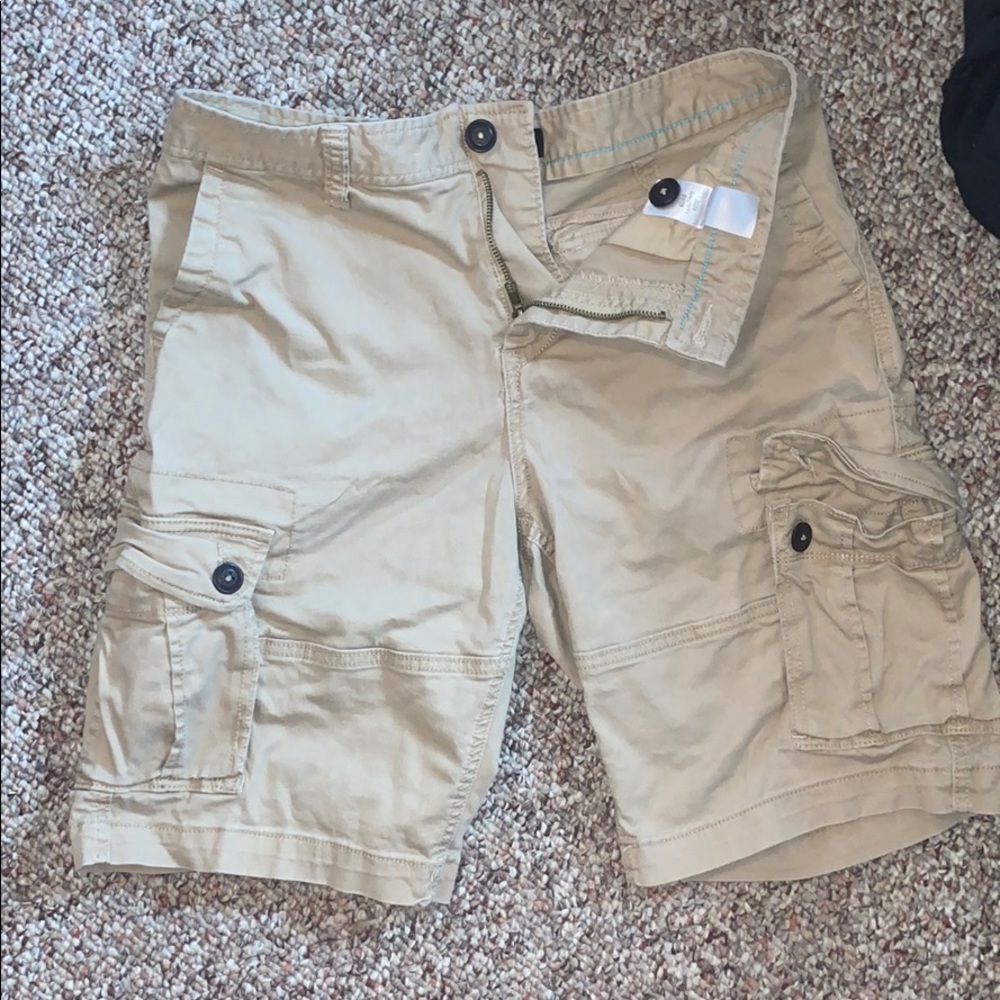 Men’s cargo never worn